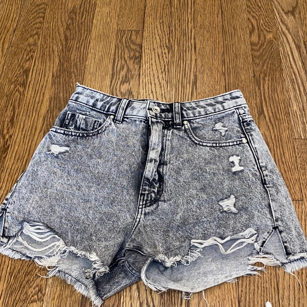 Zara grey jean shorts
